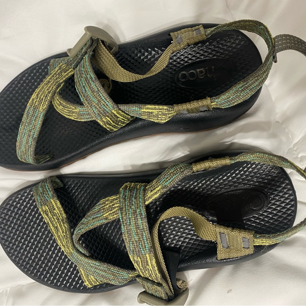 *SOLD* Chacos